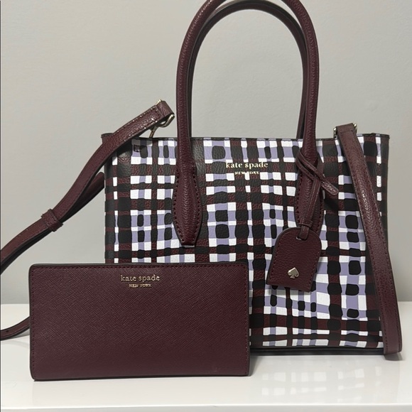 Kate Spade Maroon and Black Satchel with Structured Elegance & Matching Wallet - Picture 2 of 7